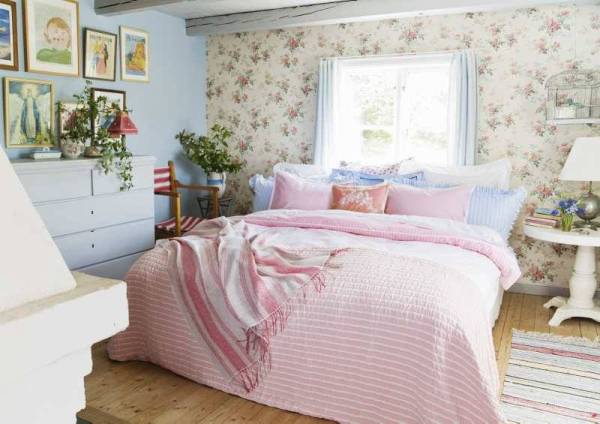 Blue and Pink Bedrooms - Panda's House