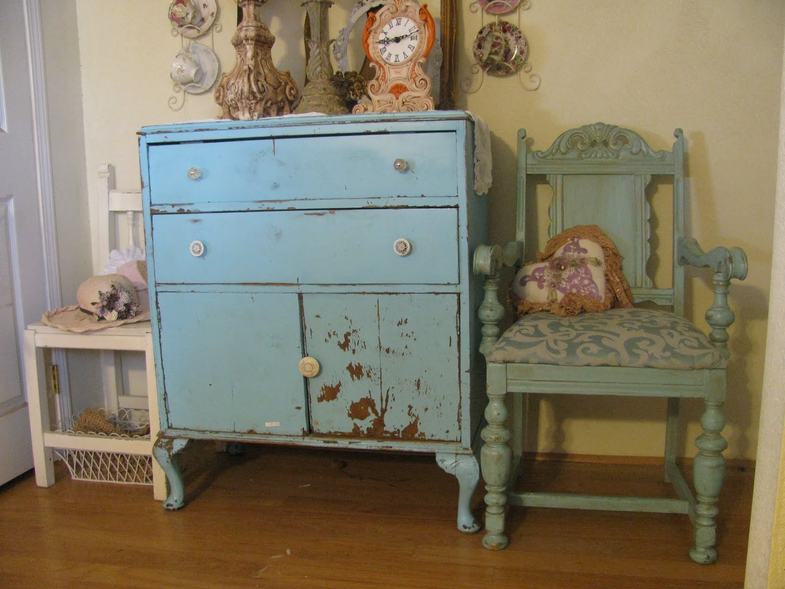 blue shabby chic bedroom furniture
