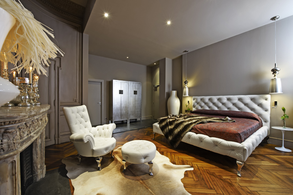 Derby Hotel paris luxury maroon bedroom
