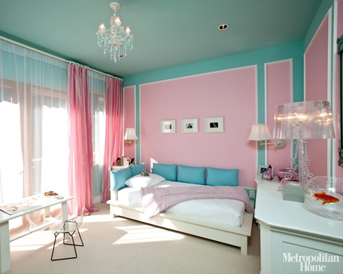 bedroom in turquoise and pink