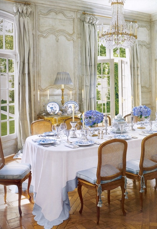 French Dining - Parisian Chic - Panda's House