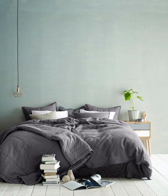 gray and mint bedroom idea