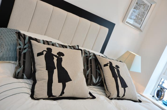 bedroom silhouette cushion design