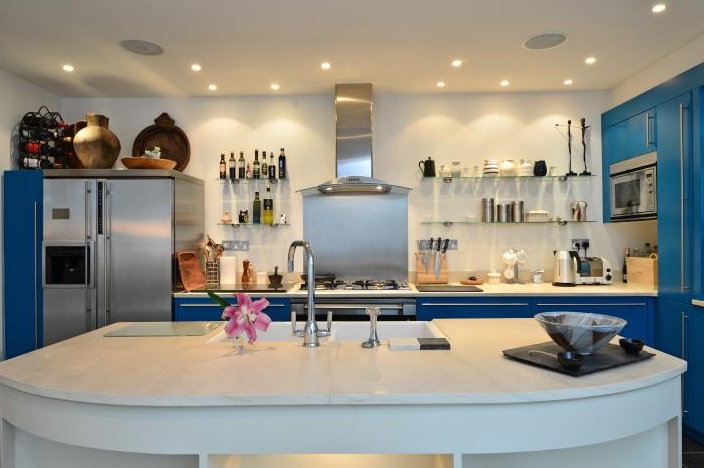 Modern Kitchen Royal Blue - Panda's House
