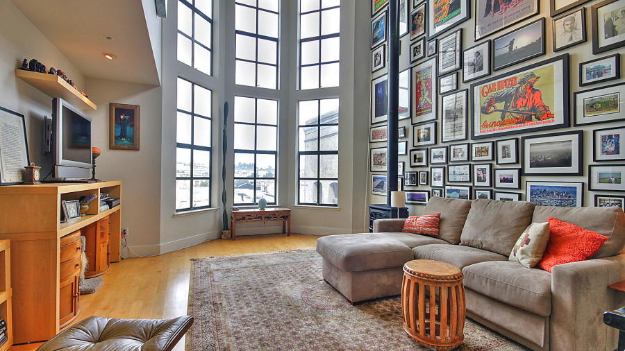 17' High Ceilings Panda's House