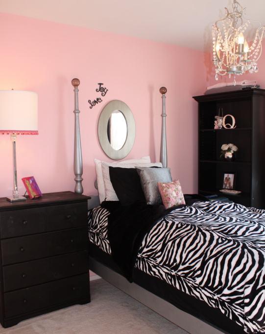 Pink and Black Bedrooms Panda's House