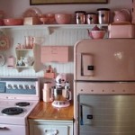 pink-retro-kitchen