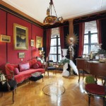 red-lounge-room-classic-vintage