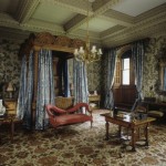 Penrhyn Castle-bedroom-chinoiserie-wallpaper