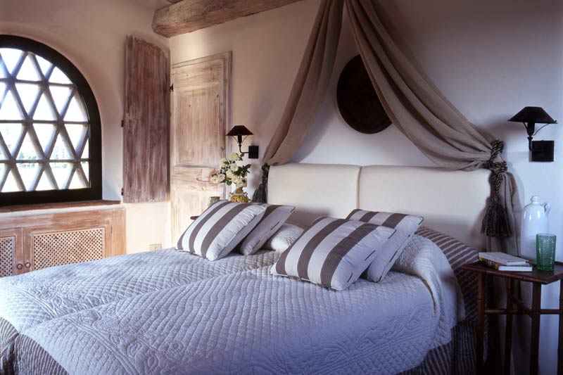 Bedroom in Belvedere castle in Umbria Italy.