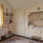 vinatge-pastel-home-17-shabby-chic-girls-bedroom
